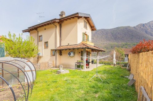 Villa in Casale Corte Cerro