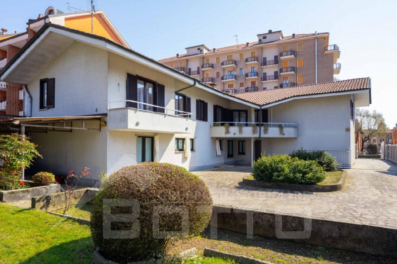 Villa en Oleggio