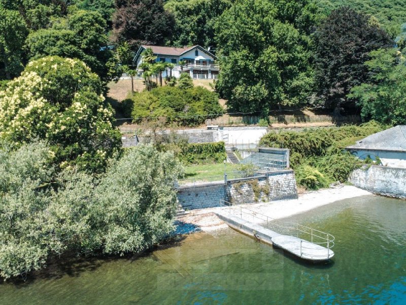 Villa in Belgirate