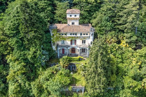 Villa in Stresa
