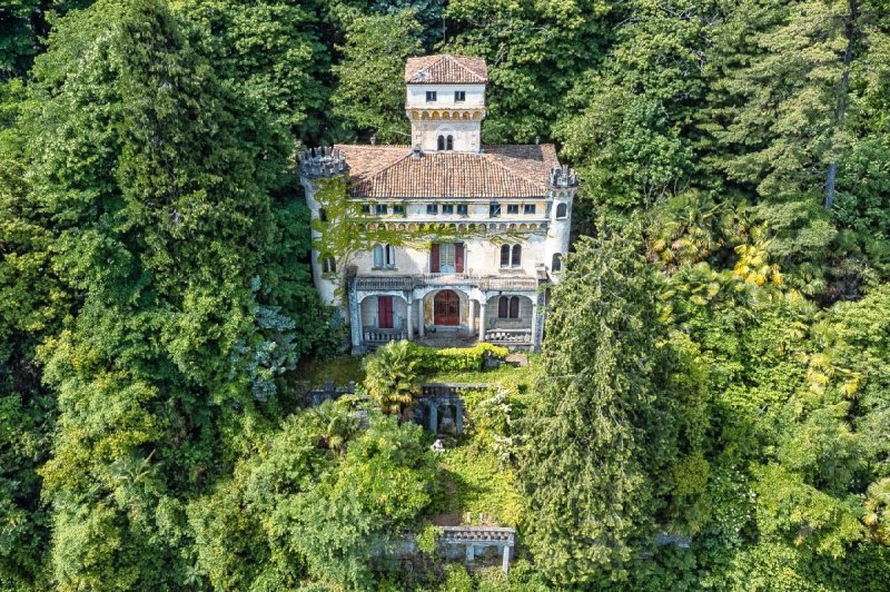 Villa à Stresa