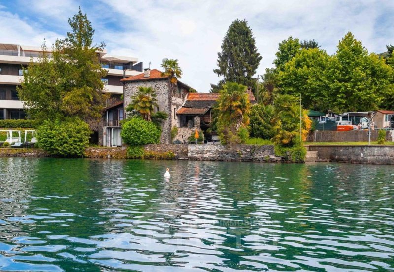 Villa à Pettenasco
