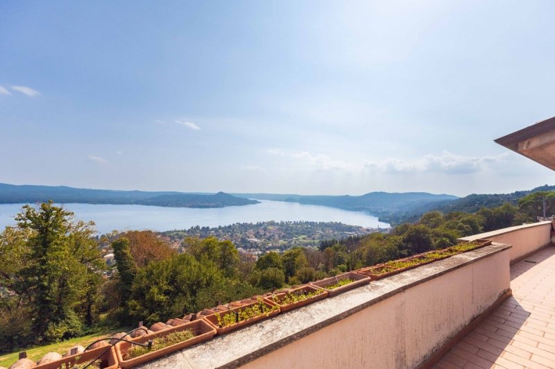 Penthouse in Lesa