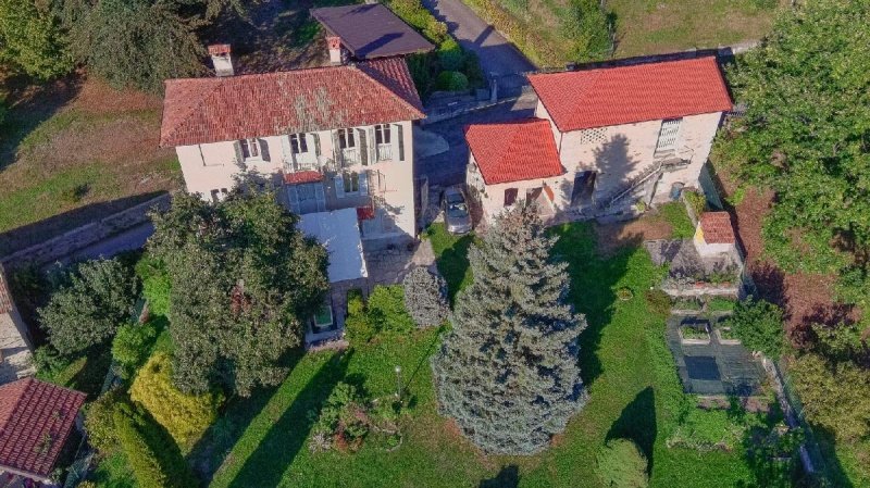 Casa indipendente a Omegna