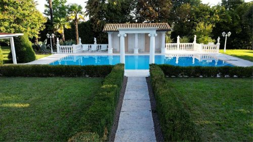 皮翁比诺代塞别墅