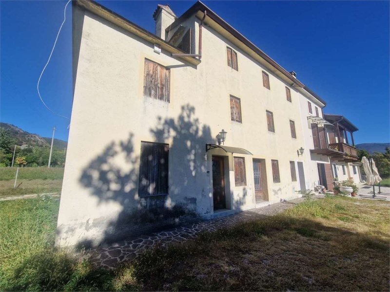 Half-vrijstaande woning in Vittorio Veneto