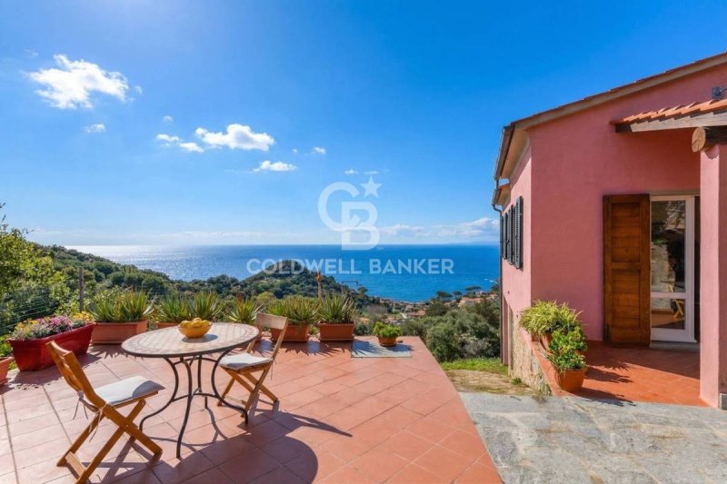 Villa a Marciana