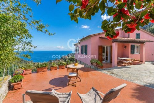 Villa a Marciana