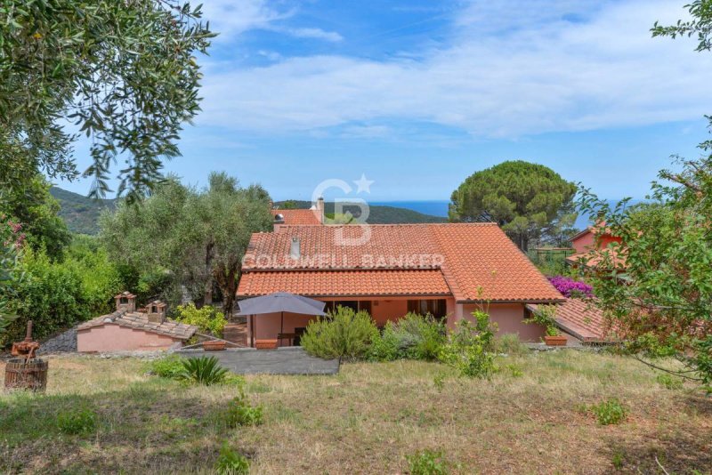 Villa a Marciana