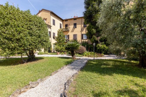 Historisk lägenhet i Lucca