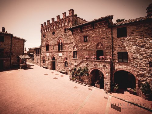 Castello a Bucine