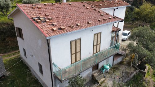 Дом в Фьюмефреддо-Бруцио