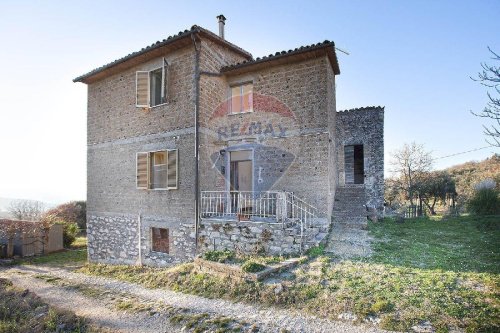 Ferme à Baschi