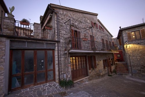 Maison jumelée à San Venanzo